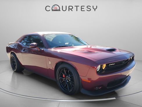 Used 2022 Dodge Challenger R/T Scat Pack image 4