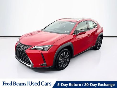 Used 2019 Lexus UX 200 image 3