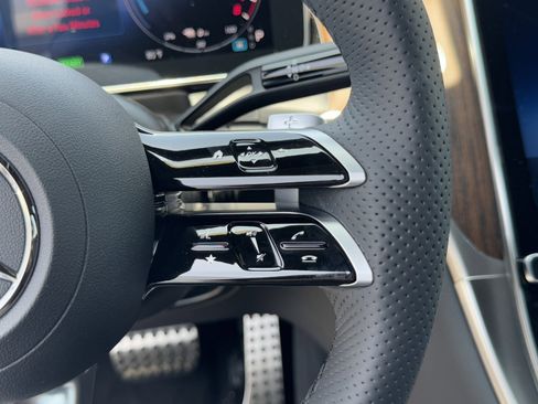 New 2025 Mercedes-Benz GLC 350e 4MATIC image 24