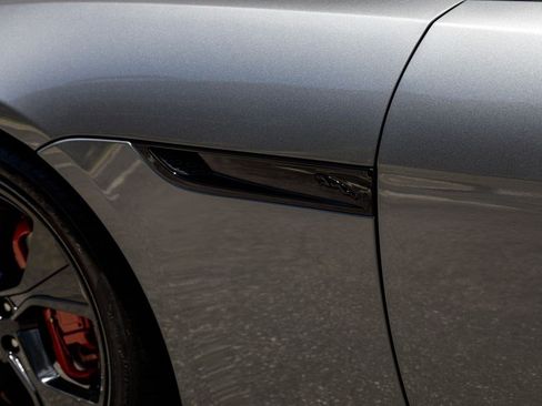 Used 2023 Jaguar F-TYPE Coupe RWD image 32