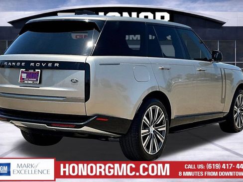 Used 2023 Land Rover Range Rover SE AWD/4WD image 6