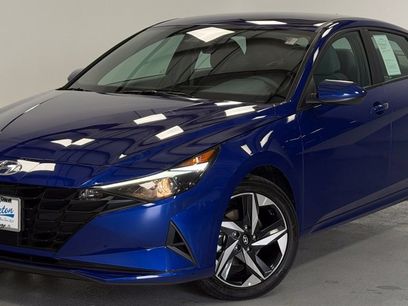 Certified 2023 Hyundai Elantra SEL w/ Convenience Package