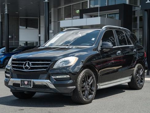 Used 2013 Mercedes-Benz ML 350 BlueTEC 4MATIC image 3