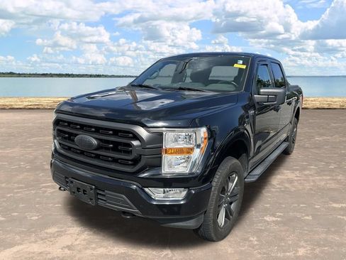 Used 2021 Ford F150 XLT w/ Equipment Group 301A Mid AWD/4WD image 4