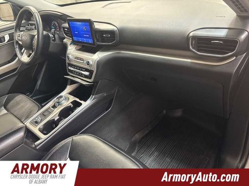 Used 2023 Ford Explorer XLT w/ Equipment Group 202A image 38