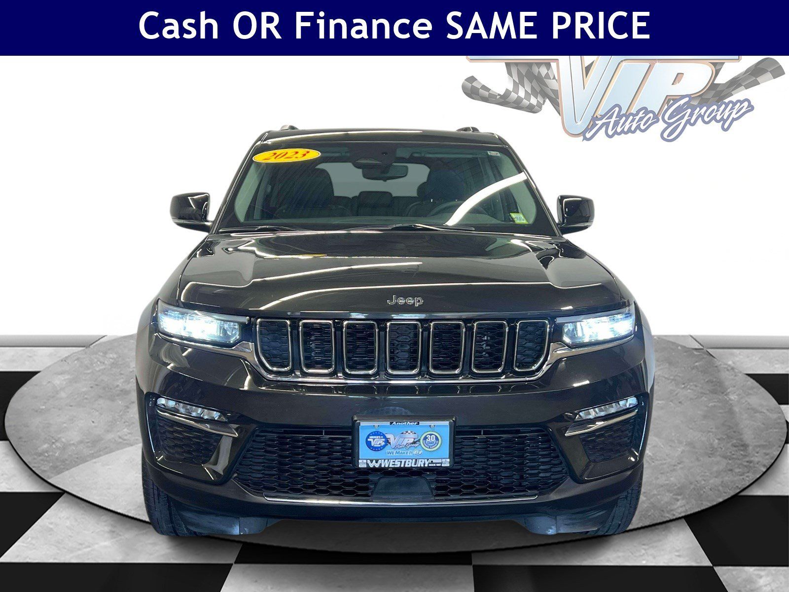 Used 2023 Jeep Grand Cherokee Limited AWD/4WD image 2