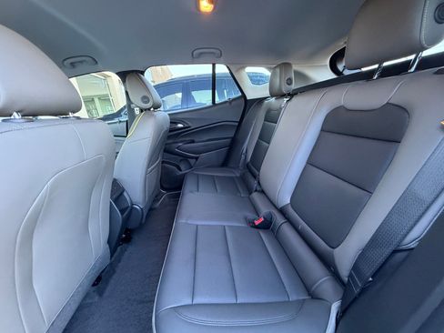 Used 2025 Chevrolet Trax ACTIV w/ Driver Confidence Package image 17