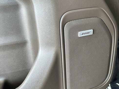 Used 2021 GMC Sierra 1500 Denali w/ Denali Ultimate Package AWD/4WD image 12