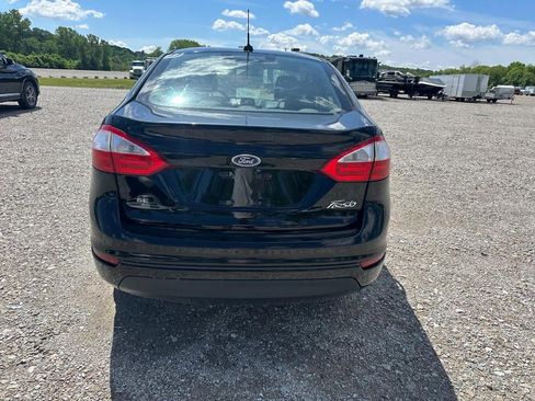 Used 2019 Ford Fiesta SE FWD image 4