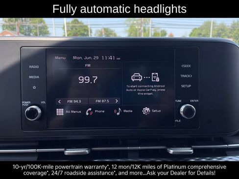 Certified 2024 Kia Carnival LX FWD image 15
