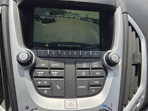 Used 2017 GMC Terrain SLE FWD image 41