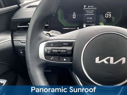 Used 2025 Kia K5 GT-Line w/ GT-Line Premium Package image 12