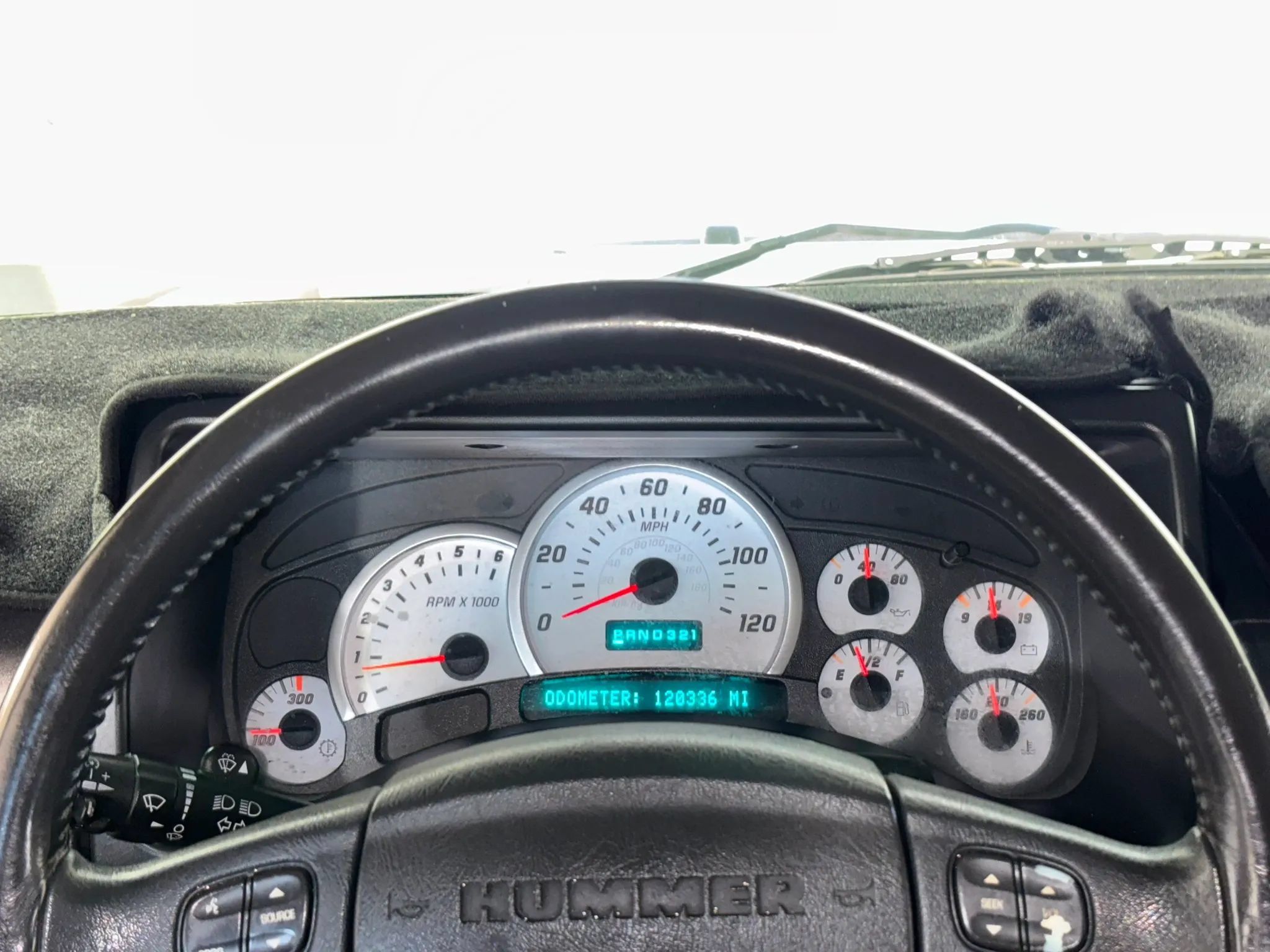 Used 2003 HUMMER H2 w/ Preferred Equipment Group AWD/4WD image 15