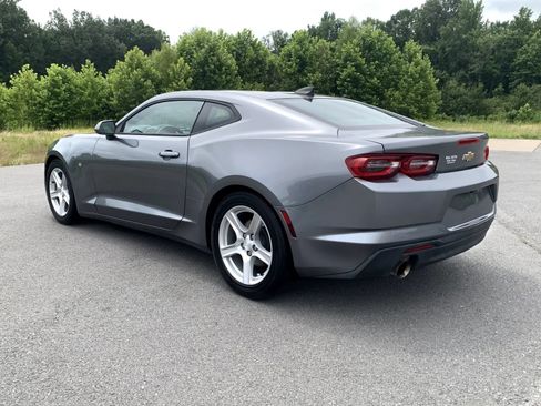 Used 2020 Chevrolet Camaro LT RWD image 5