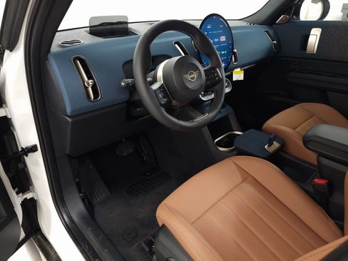 New 2025 MINI Cooper Countryman SE w/ Comfort Package Max image 15