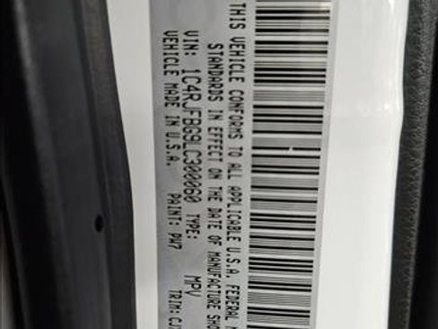 Used 2020 Jeep Grand Cherokee Limited image 25