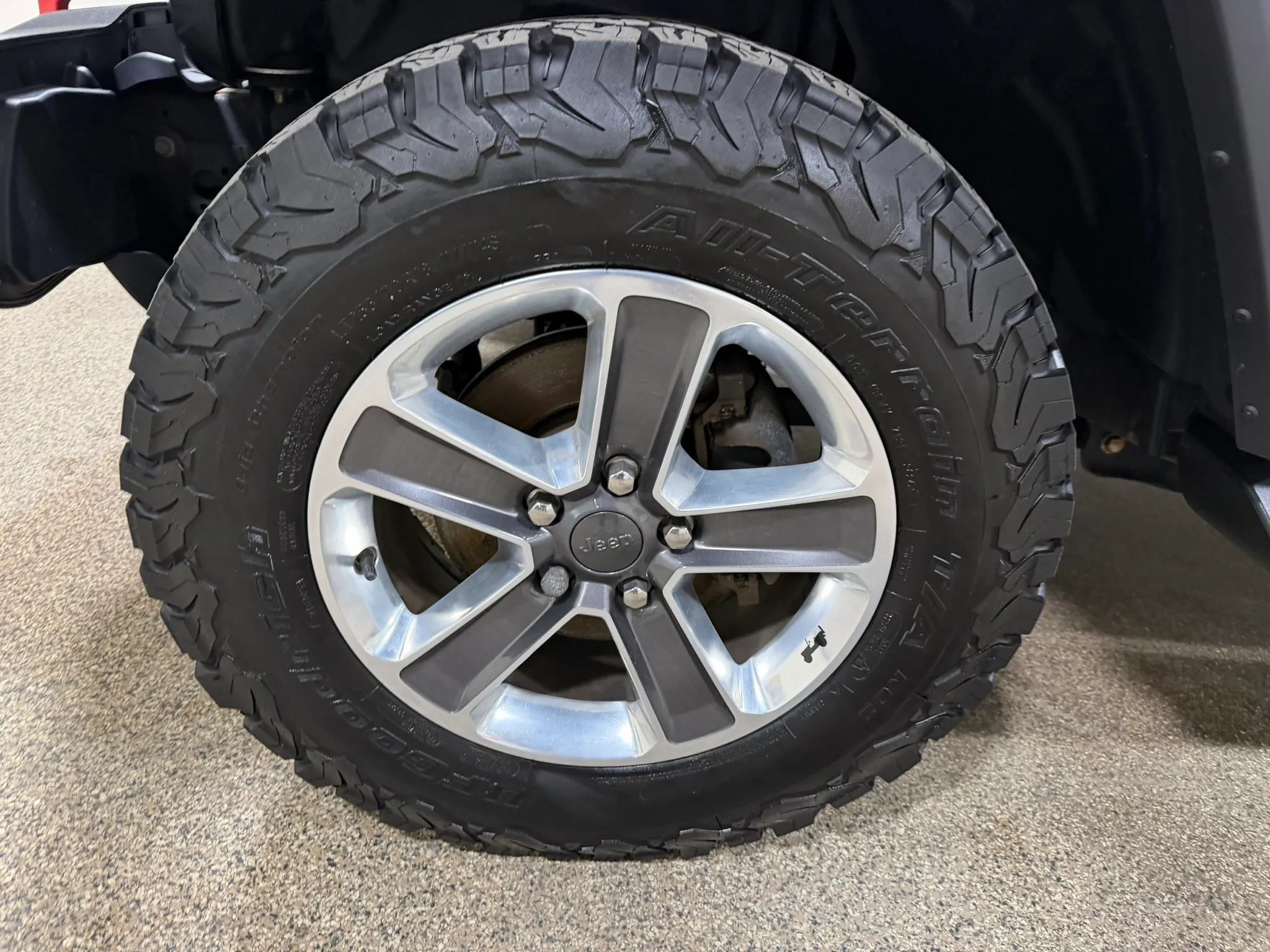 Used 2020 Jeep Wrangler Unlimited Sahara w/ Uconnect 4C Nav & Sound Group AWD/4WD image 68