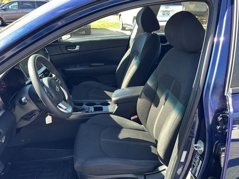 Used 2019 Kia Optima LX image 10
