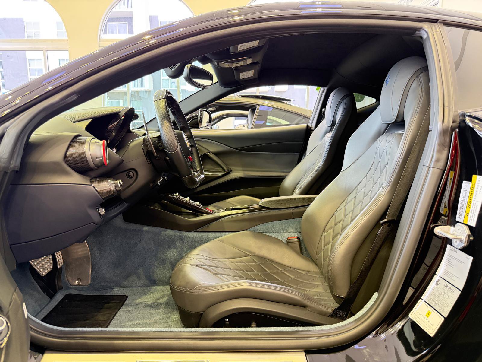 Used 2019 Ferrari 812 Superfast RWD image 19
