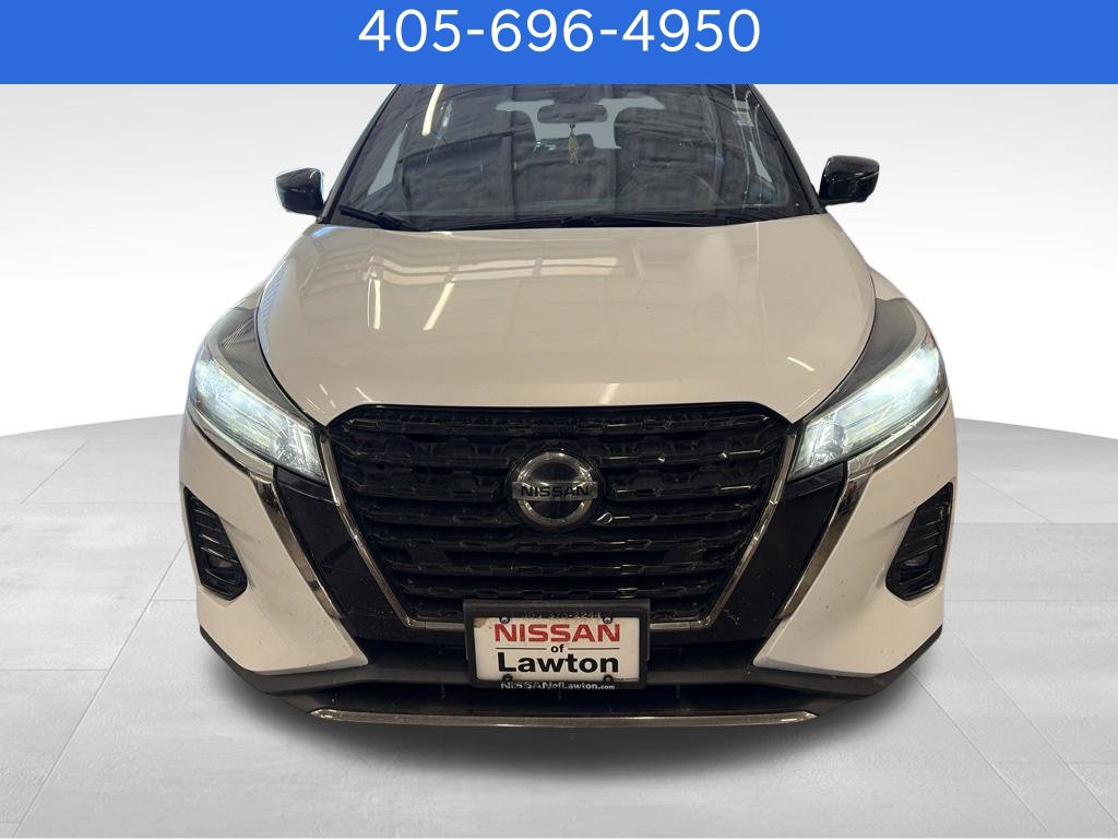 Used 2021 Nissan Kicks SR w/ SR Premium Package FWD image 16