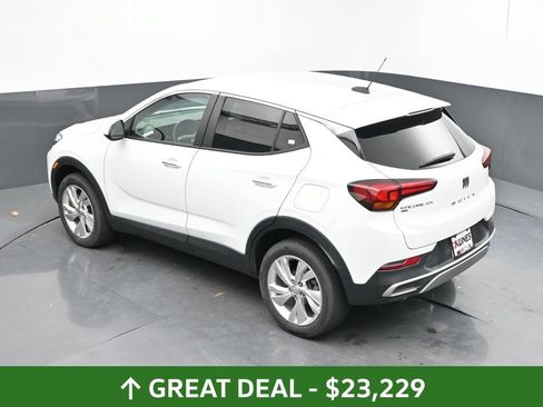Used 2025 Buick Encore GX Preferred AWD/4WD image 31