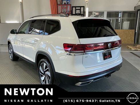 Used 2025 Volkswagen Atlas SE FWD image 27