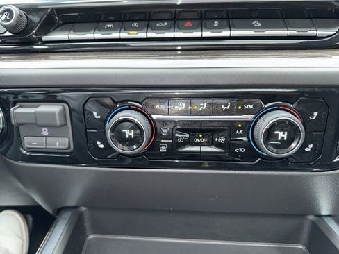 Used 2026 Chevrolet Silverado 1500 LT Trail Boss w/ Convenience Package II AWD/4WD image 28