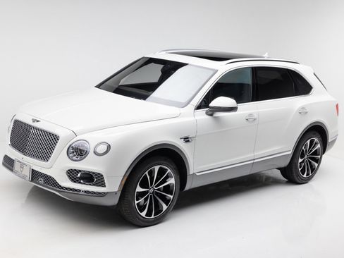 Used 2017 Bentley Bentayga AWD/4WD image 1