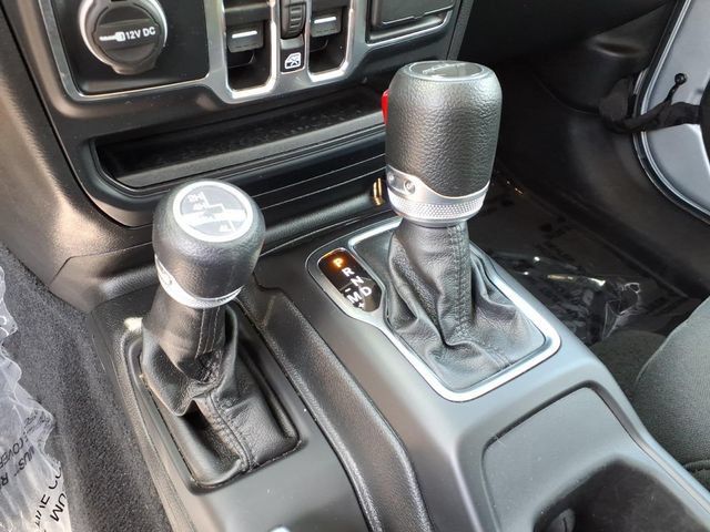 Used 2023 Jeep Gladiator Sport AWD/4WD image 21