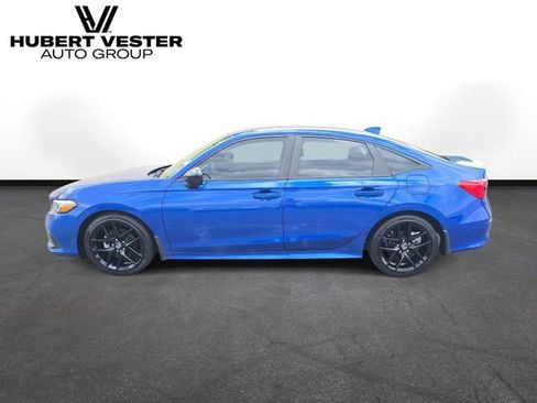 Used 2024 Honda Civic Sport image 1