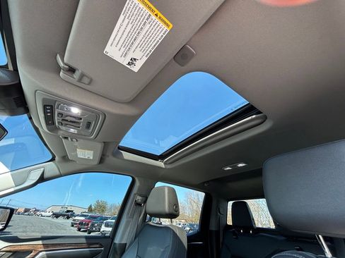 Used 2024 GMC Sierra 1500 Elevation w/ Elevation Premium Package image 4