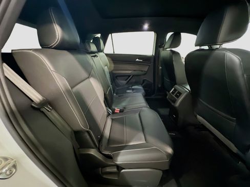 Used 2021 Volkswagen Atlas Cross Sport SE w/ Panoramic Sunroof Package image 20