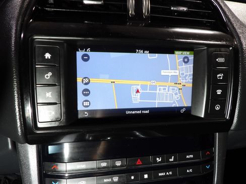 Used 2018 Jaguar F-PACE Premium AWD/4WD image 20