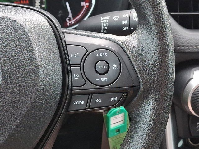 Used 2023 Toyota RAV4 LE FWD image 25