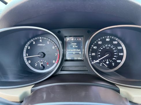 Used 2018 Hyundai Santa Fe Sport w/ 2.4L Value Package 02 FWD image 12