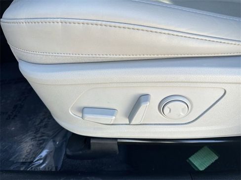 Used 2023 Kia Sorento S image 14