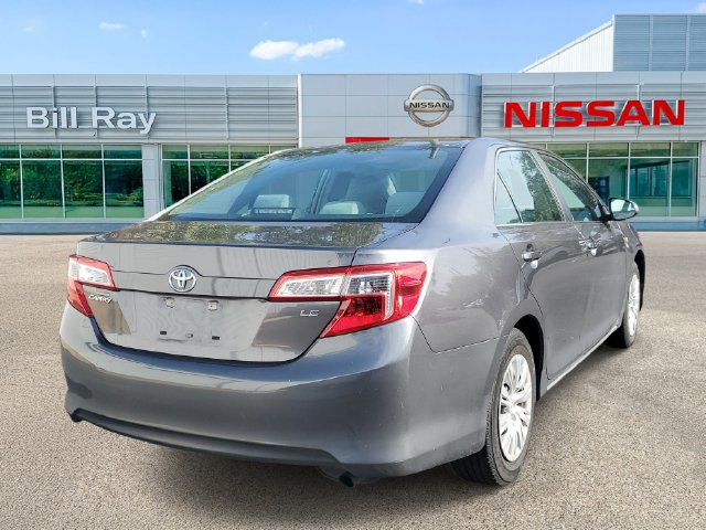 Used 2013 Toyota Camry LE FWD image 4
