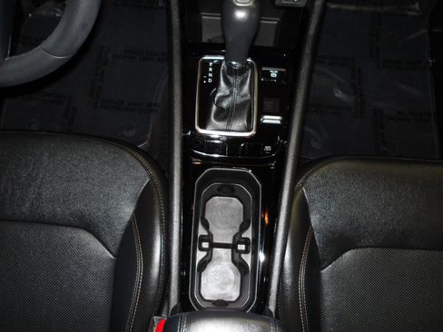 Used 2023 Jeep Compass Limited AWD/4WD image 11