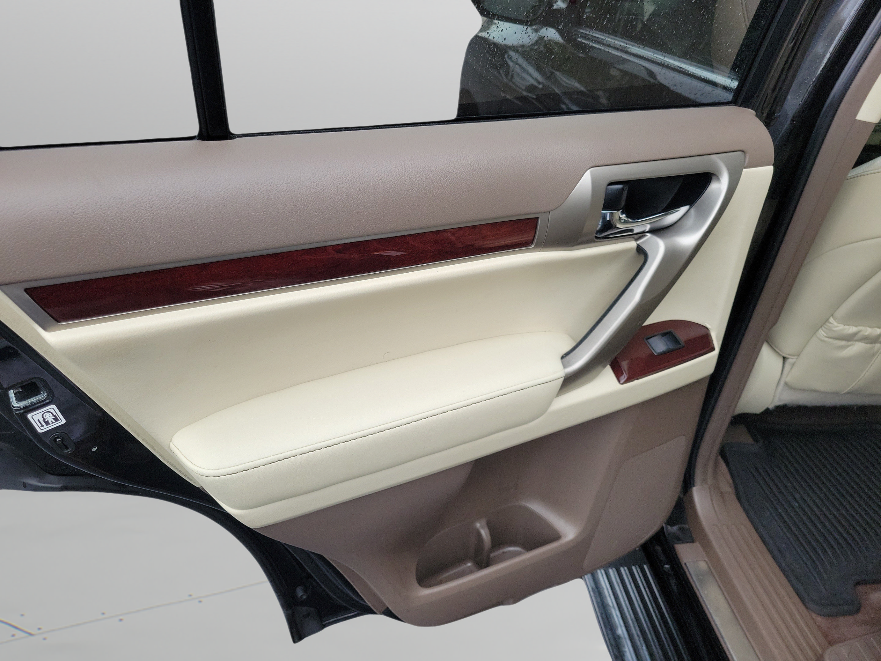 Used 2017 Lexus GX 460 Premium w/ Premium Package AWD/4WD image 21