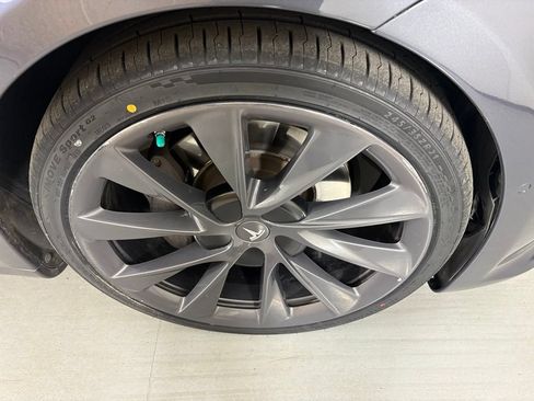 Used 2020 Tesla Model S Long Range Plus AWD/4WD image 11