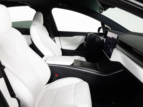 Used 2022 Tesla Model X Plaid AWD/4WD image 31