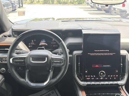 Used 2026 GMC Yukon Denali w/ Denali Reserve Package RWD image 5