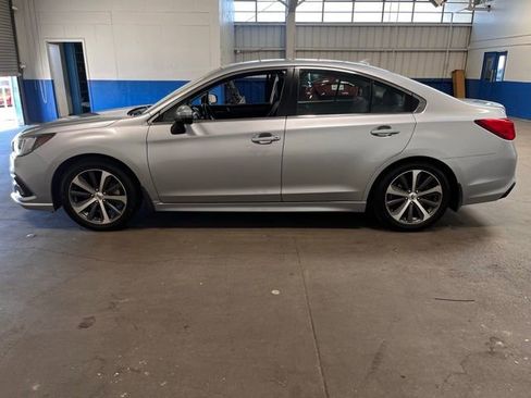 Used 2018 Subaru Legacy 3.6R Limited AWD/4WD image 6