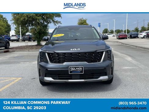 Used 2024 Kia Sorento S AWD/4WD image 2