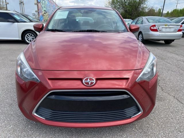 Used 2016 Scion iA FWD image 2