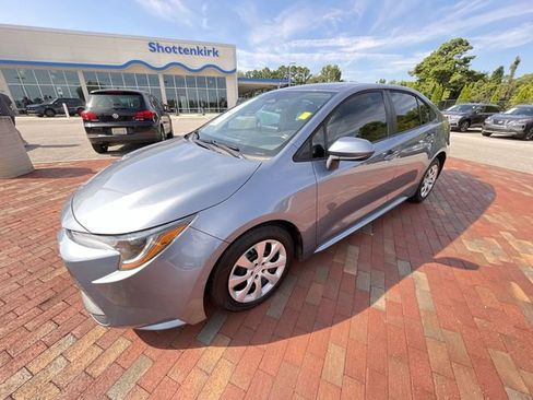 Used 2023 Toyota Corolla LE FWD image 26