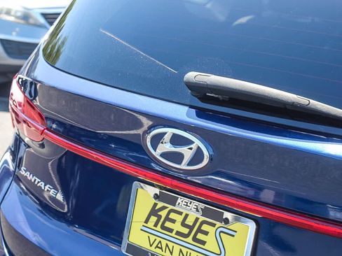 Used 2021 Hyundai Santa Fe SE w/ Cargo Package FWD image 9