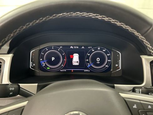 Used 2022 Volkswagen Atlas SE w/ Panoramic Sunroof Package image 13