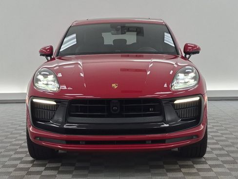 Certified 2023 Porsche Macan S AWD/4WD image 6