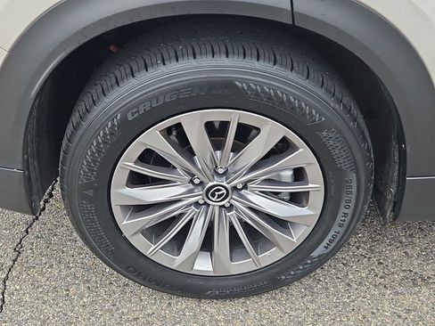Used 2024 MAZDA CX-90 Plug-In Hybrid w/ Preferred AWD/4WD image 9